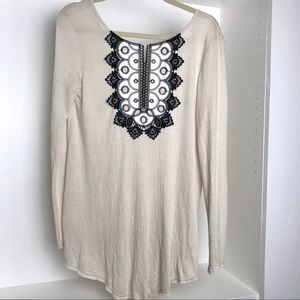 Lela Sky Ivory Long Sleeve Embroidered Tunic Top with a Draped Back Small